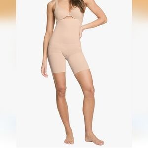 Spanx Assets High Waist Shorts Shaper